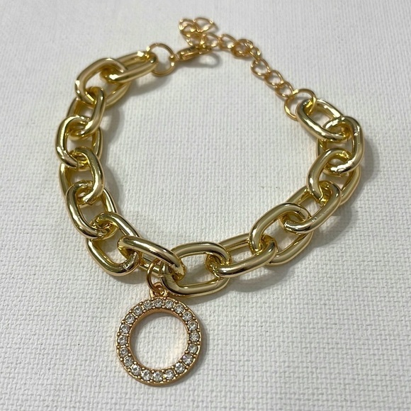Gold Chain Circle Rhinestone Pendant Bracelet - Picture 4 of 11